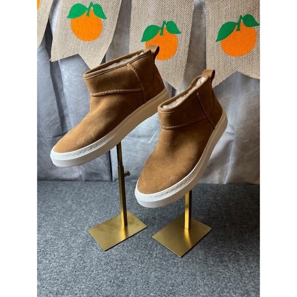 UGG Alameda Ultra Mini Sneaker Boot Classic Chestnut Suede Wool Shoe Size 7 - Picture 1 of 8